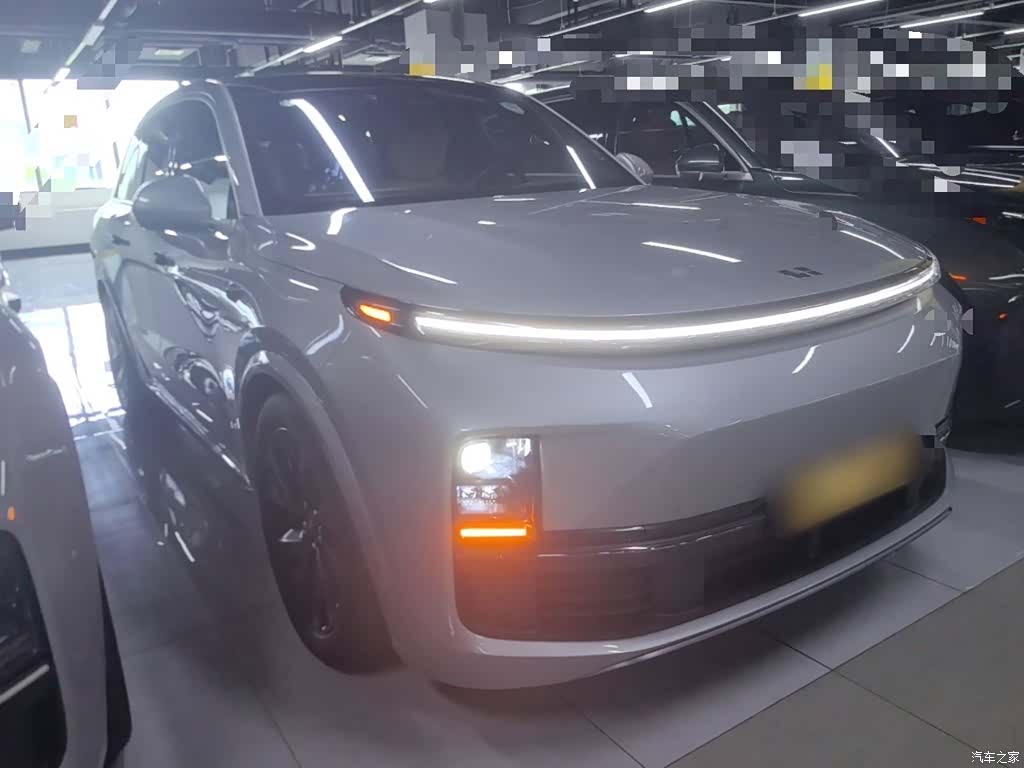 Li Auto L8, 2023 4