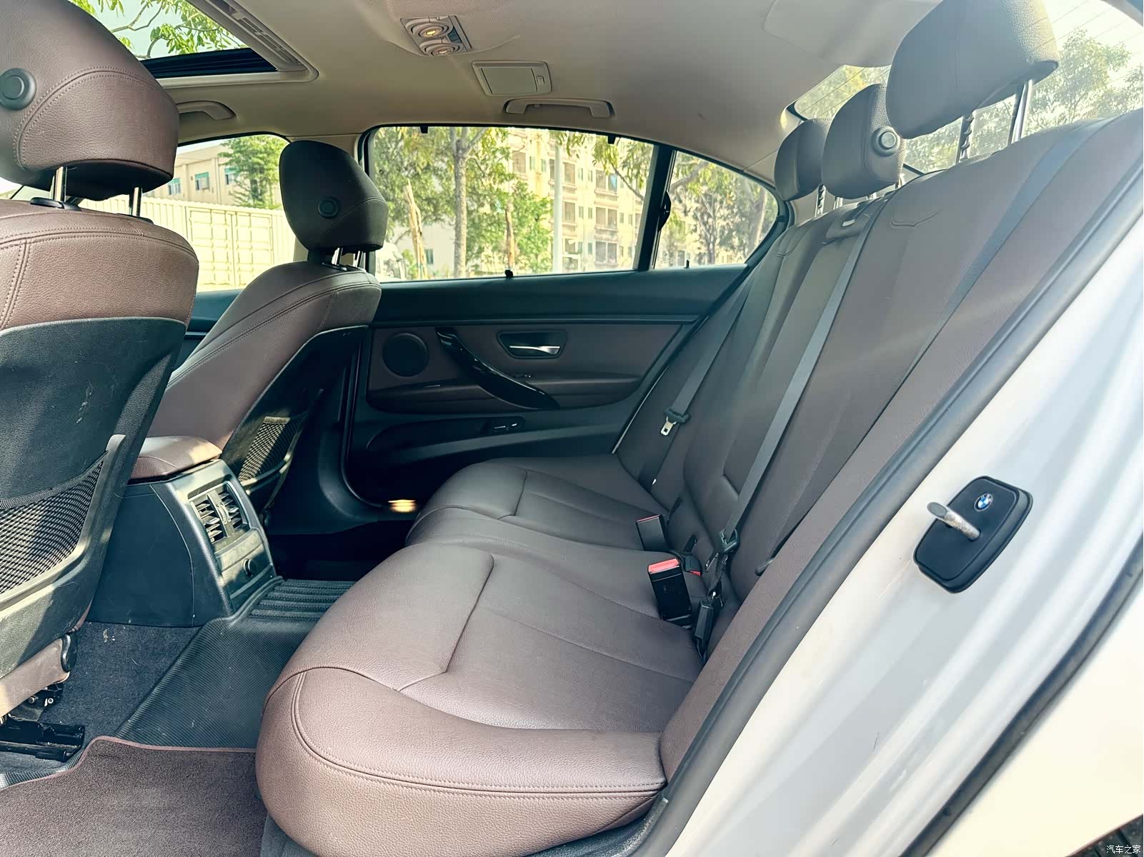 BMW 3 Series, 2018 11