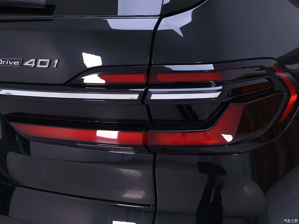 BMW X7, 2024 9