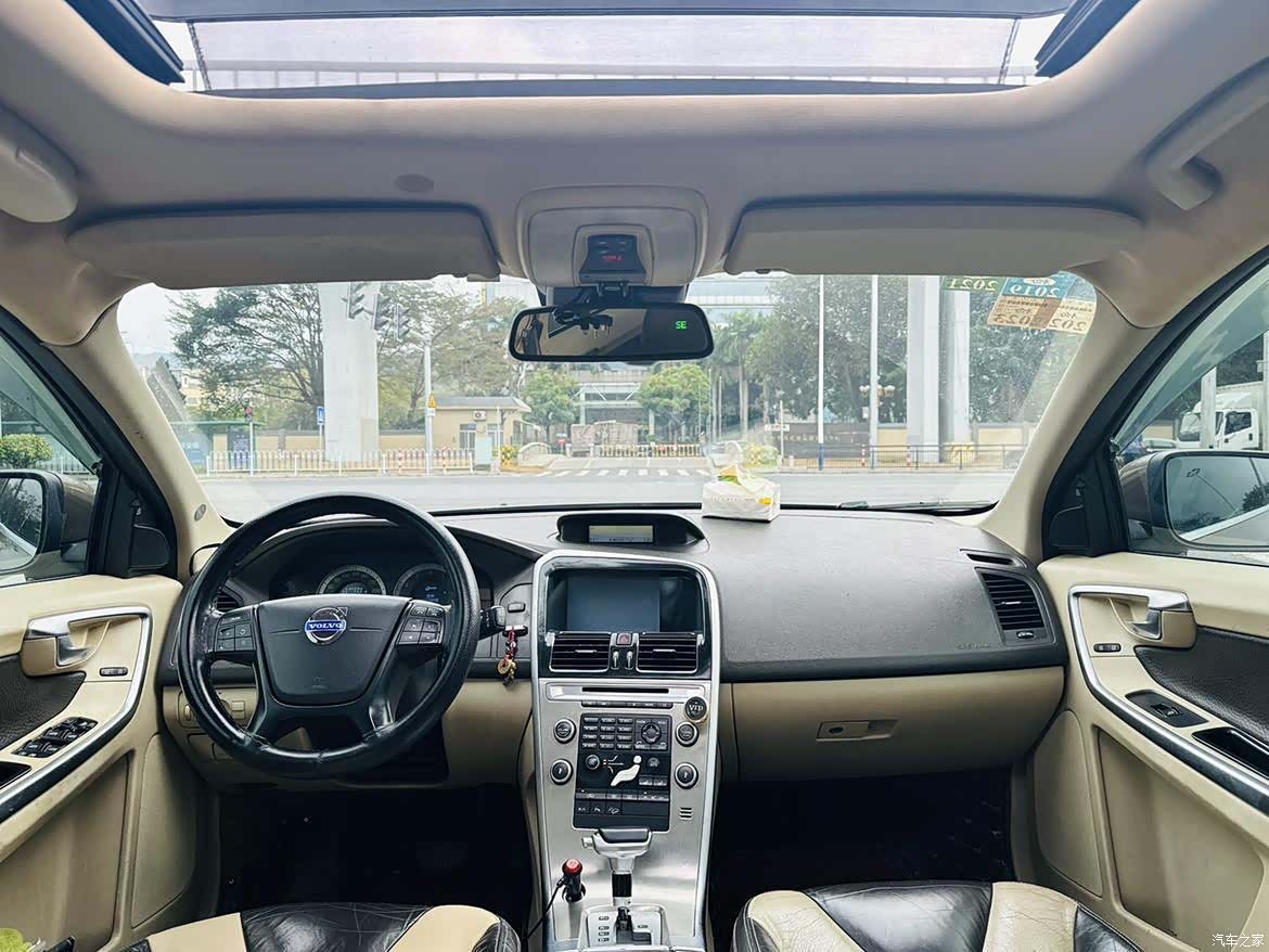 Volvo XC60, 2010 10