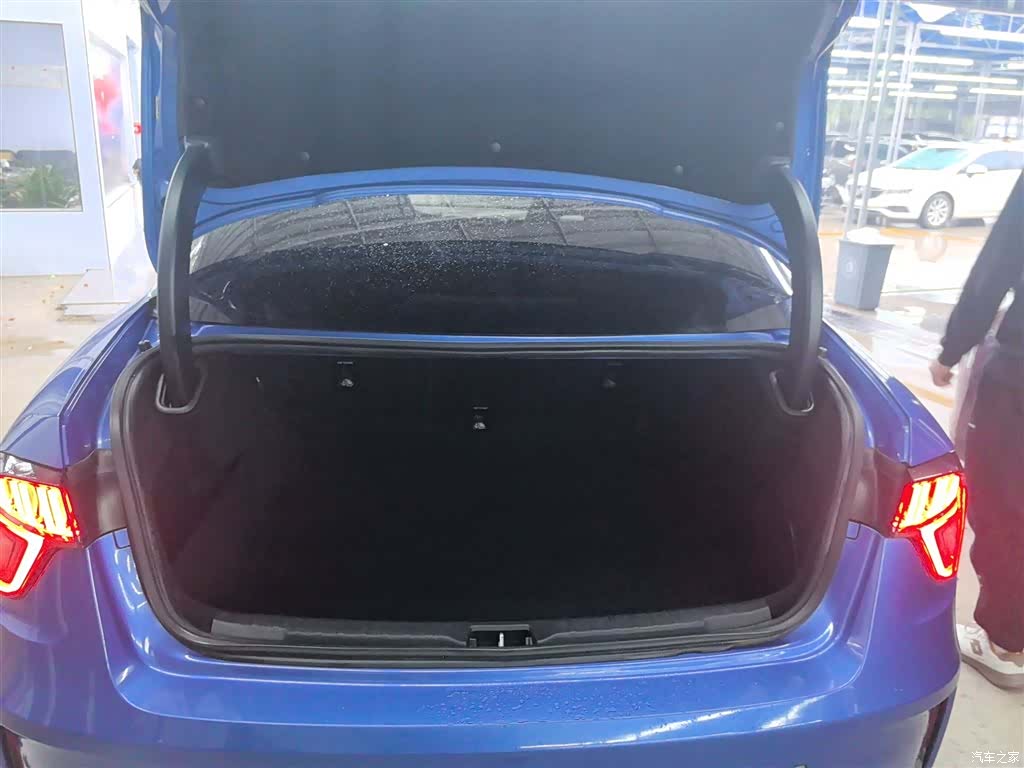Lynk & Co 01, 2020 19