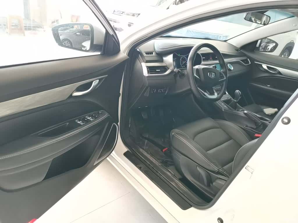 Geely Emgrand, 2019 16
