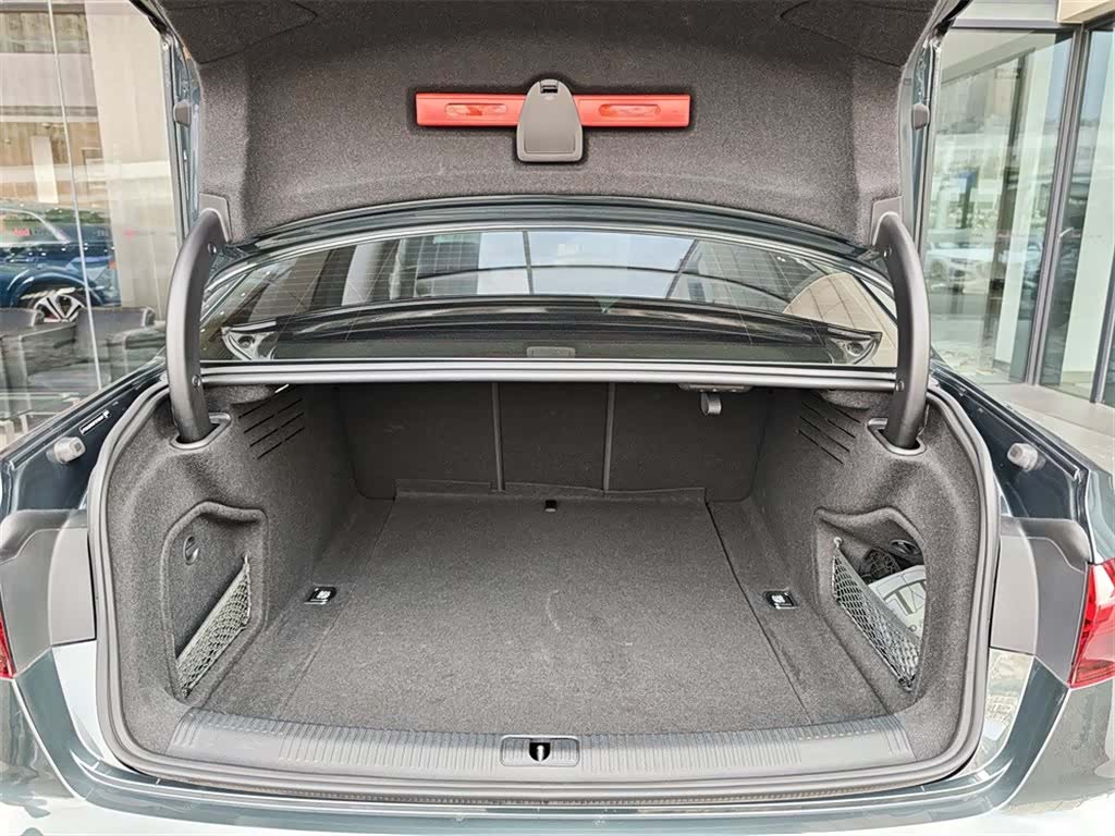 Audi A4L, 2023 9