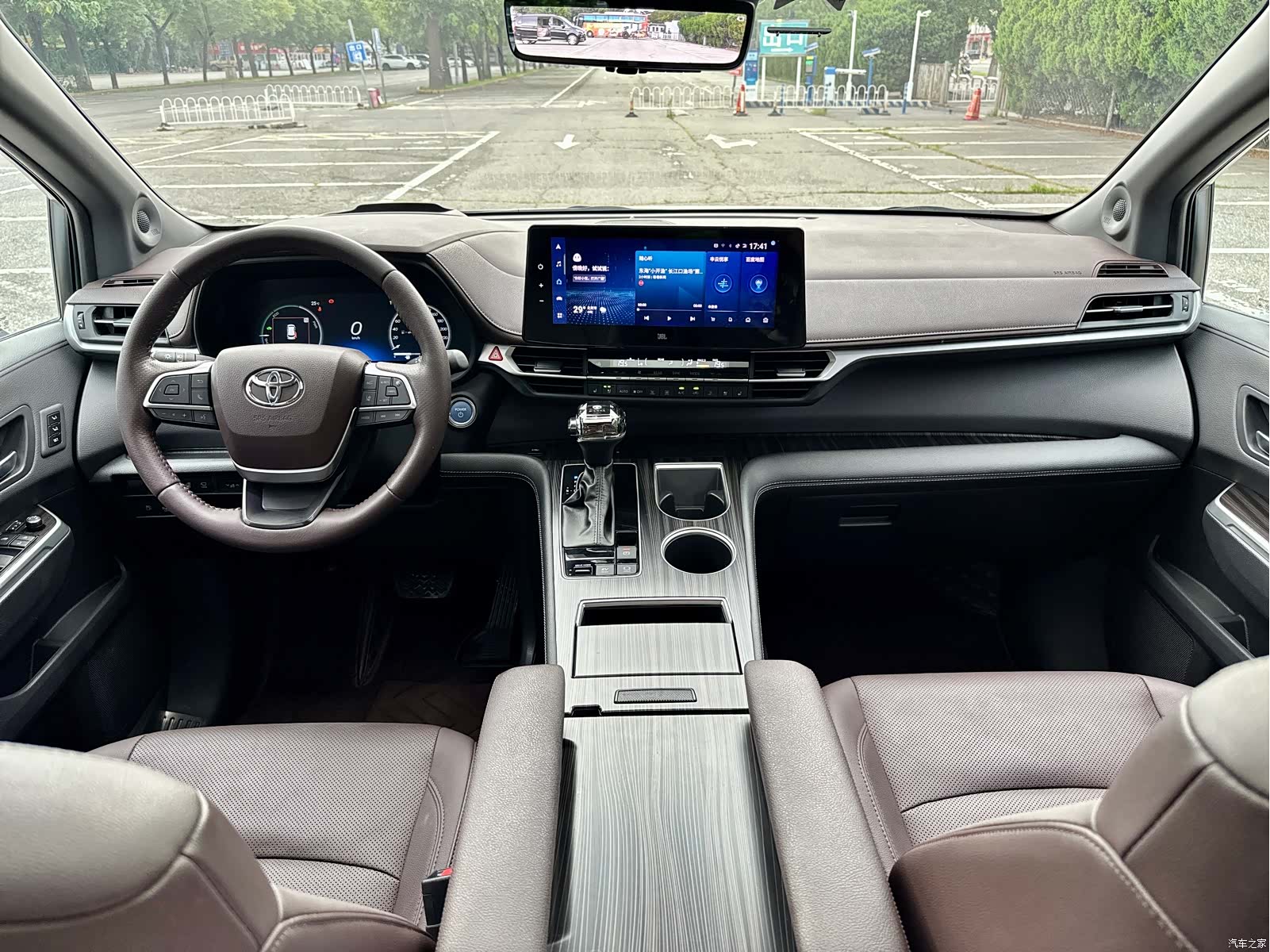 Toyota Sienna, 2023 36