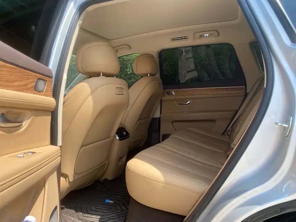 AITO Ask the world M7