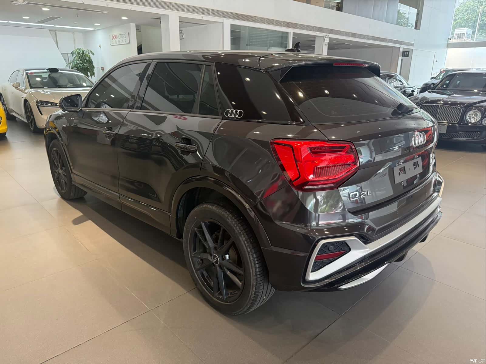 Audi Q2L, 2022 6