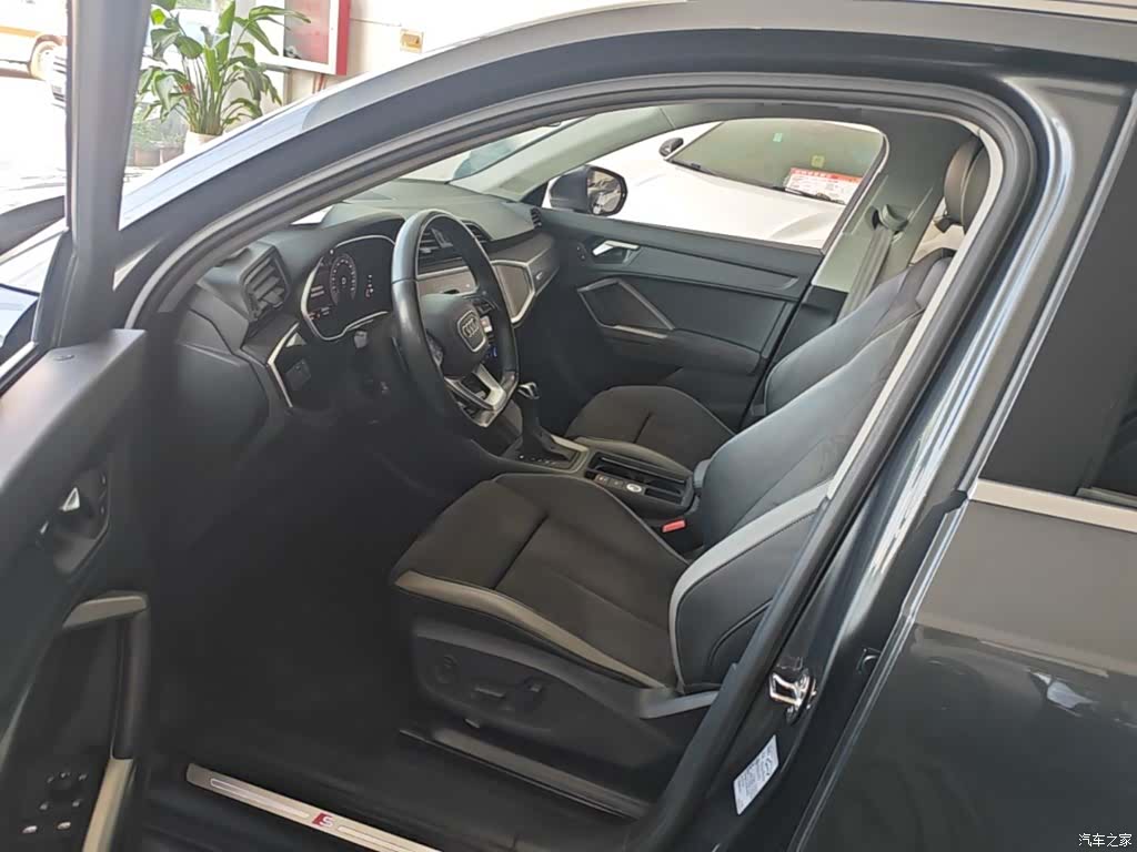 Audi Q3, 2022 15