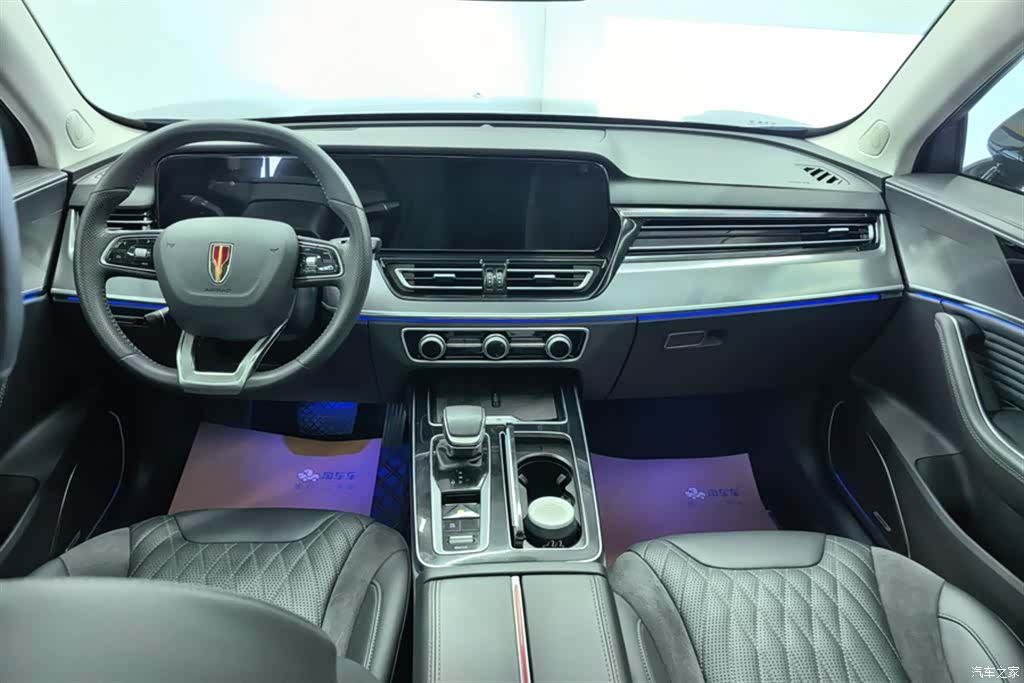 Hongqi HS5, 2024 12