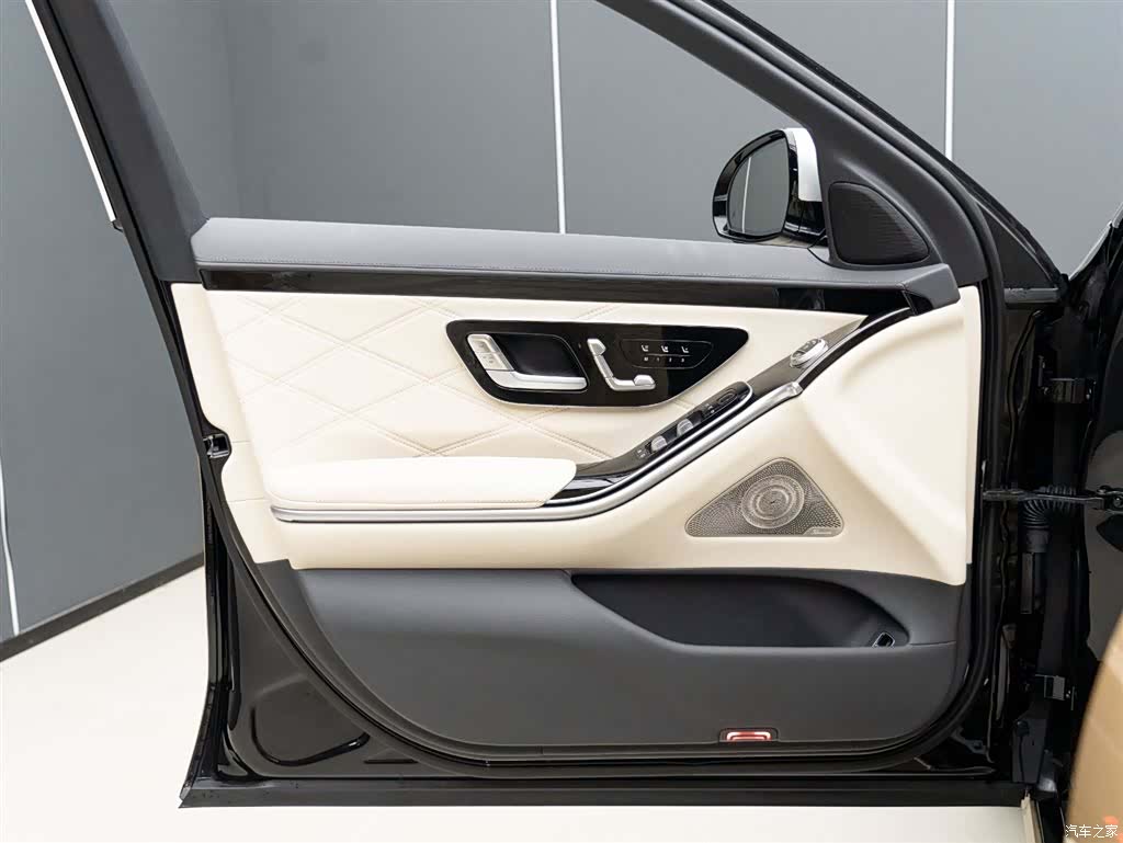 Maybach S-Class, 2025 8