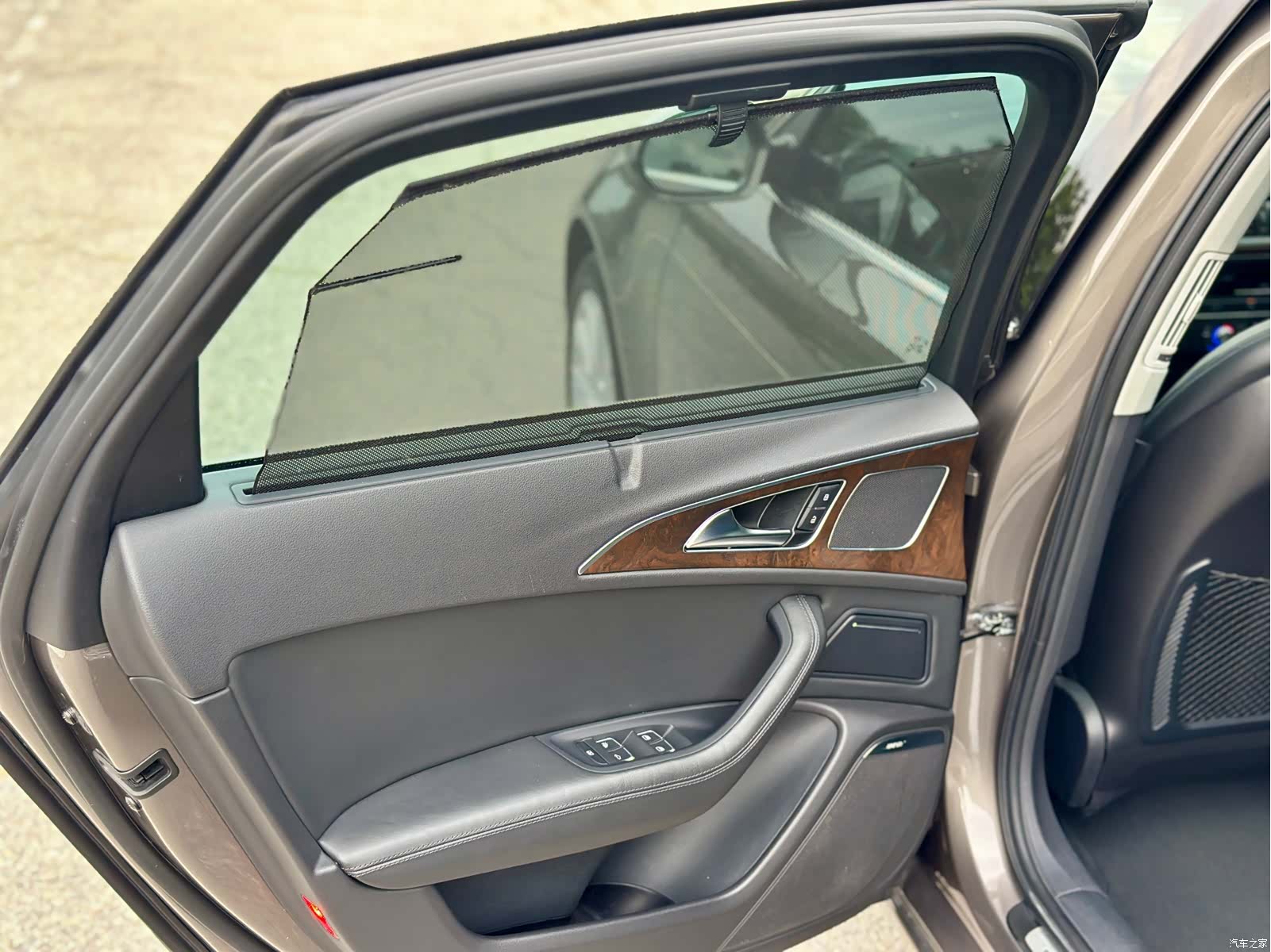 Audi A6L, 2012 35