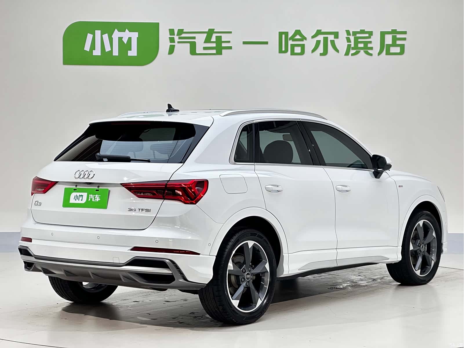 Audi Q3, 2022 4