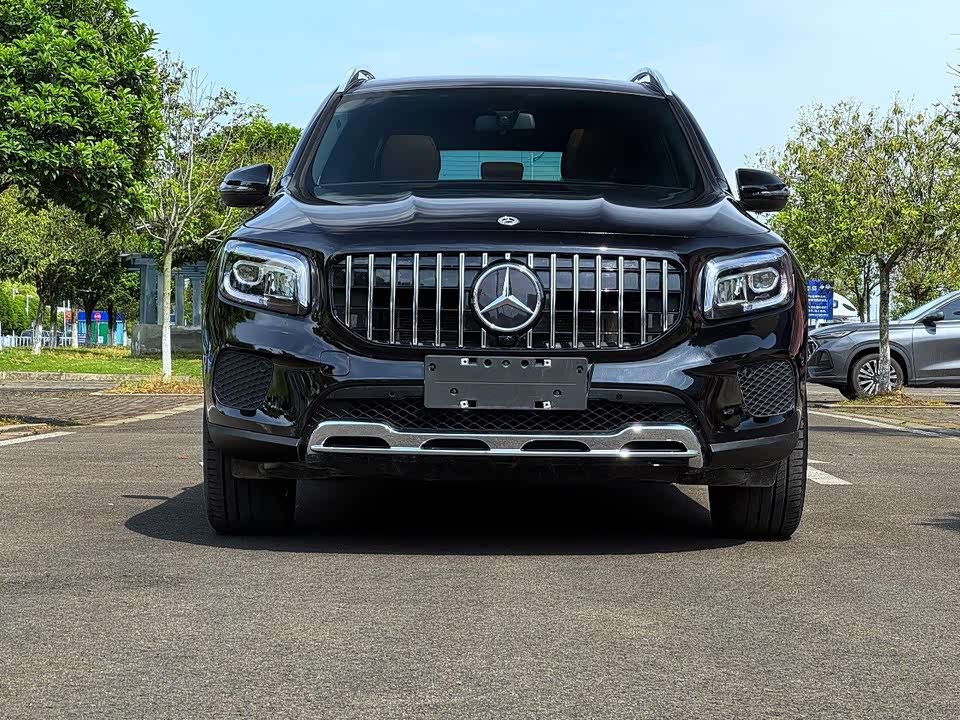 Mercedes-Benz GLB Mercedes-Benz GLB