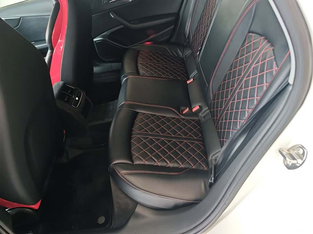 Audi A4L, 2019 17