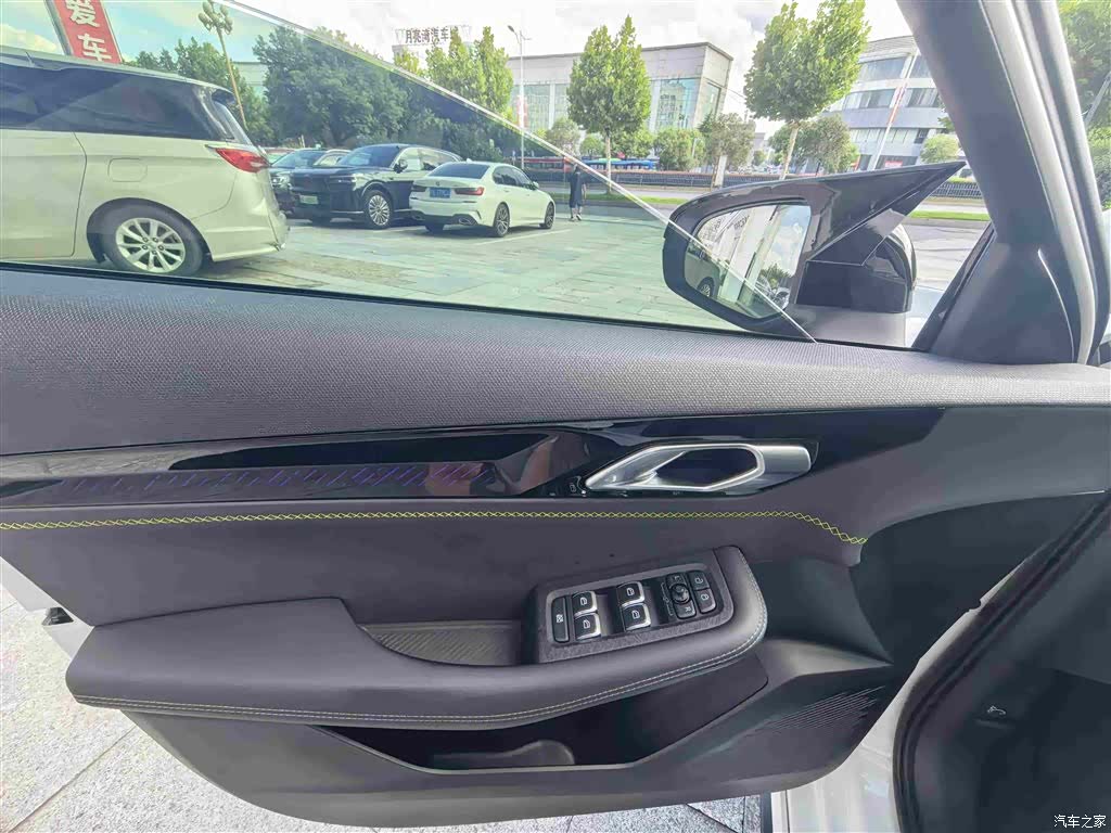 Lynk & Co 02, 2024 11