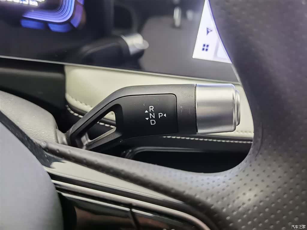 Geely E, 2024 13