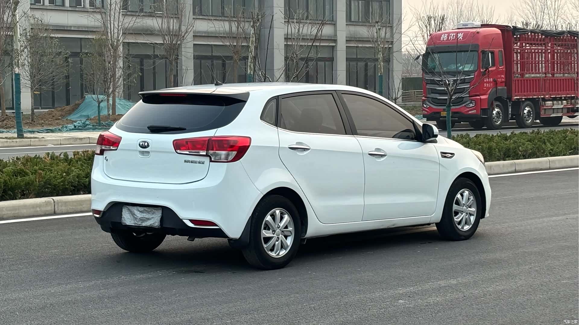 Kia K2, 2016 9