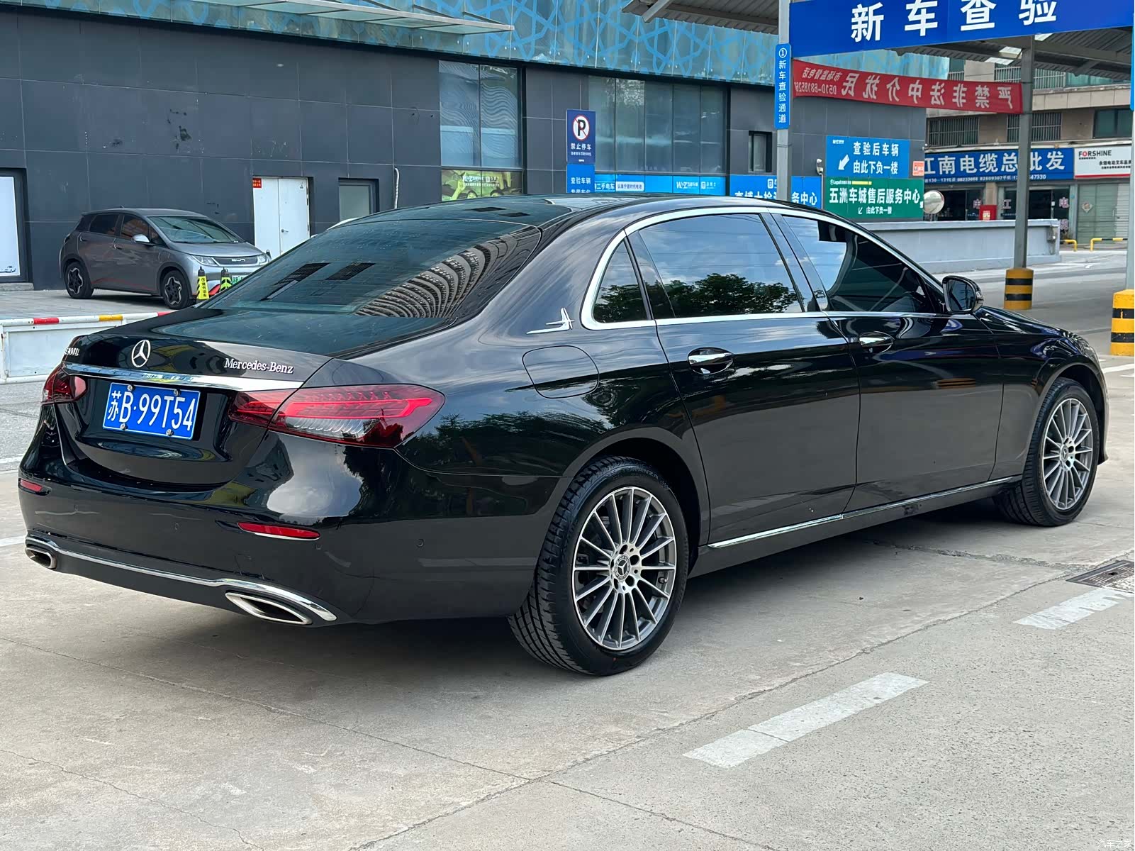 Mercedes-Benz E-Class, 2022 все фото