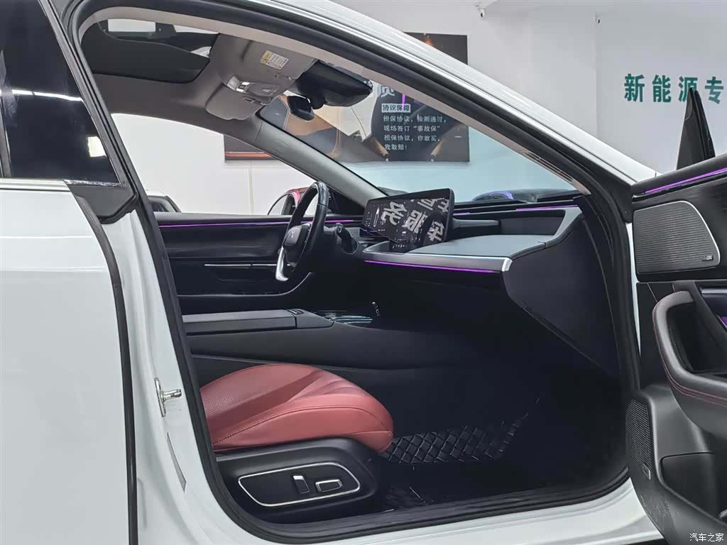 Xpeng P7, 2021 12