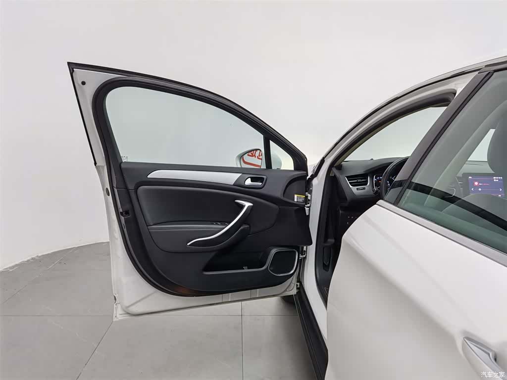 Citroen C5, 2019 8
