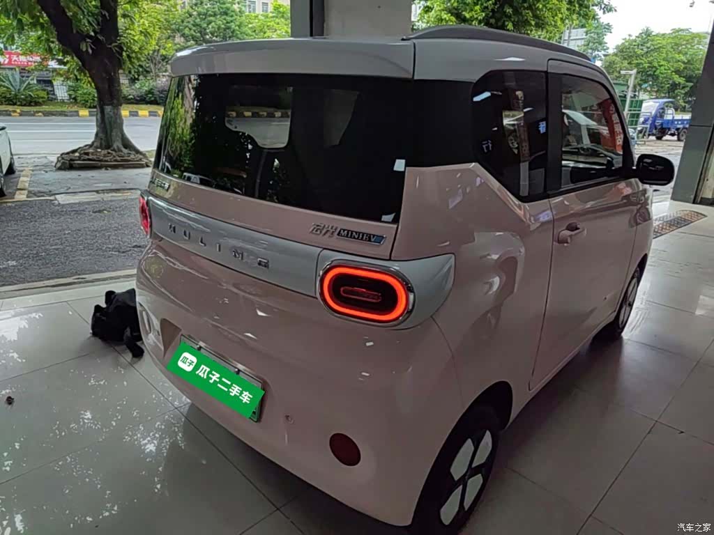 Wuling MINIEV, 2024 7