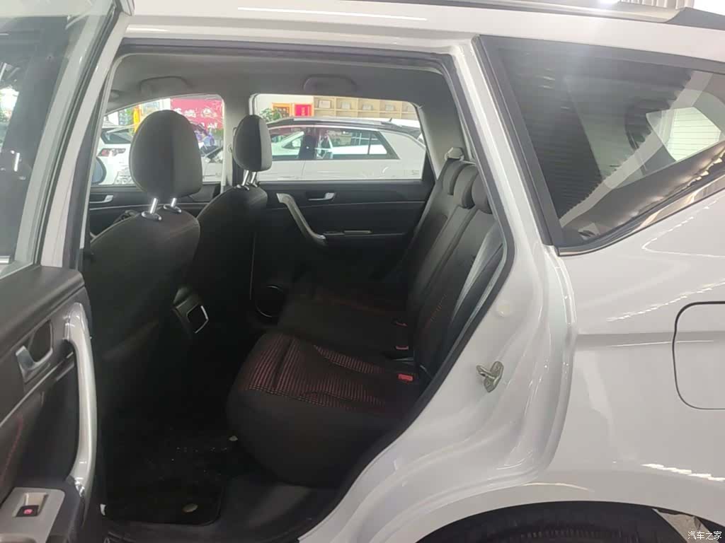 Haval M6, 2017 17