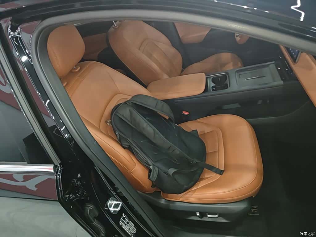Wuling Starlight, 2025 25