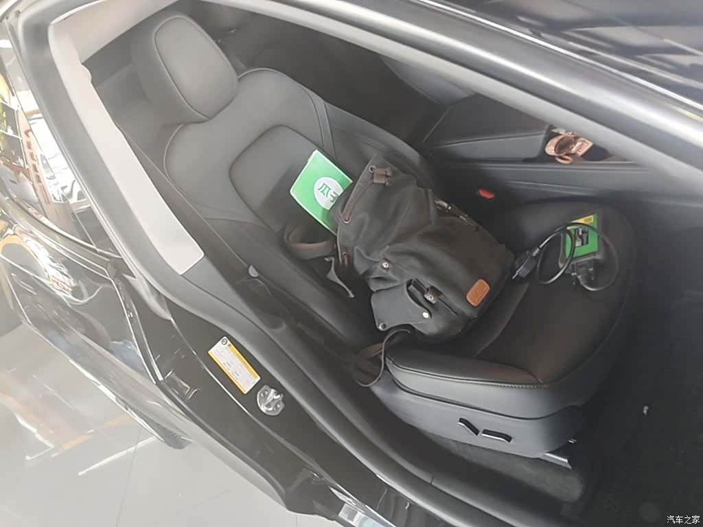 Tesla Model Y, 2022 25