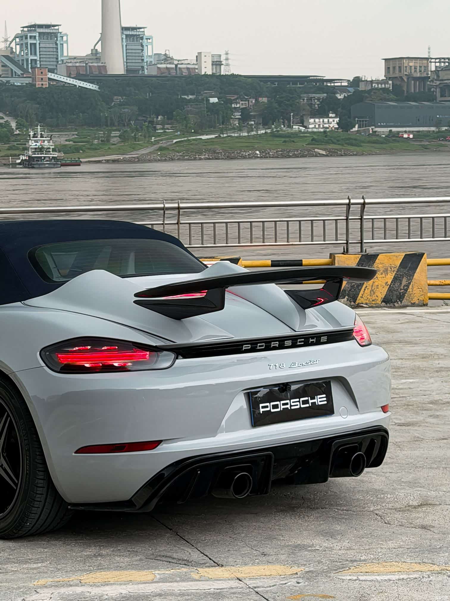 Porsche Boxster, 2018 9
