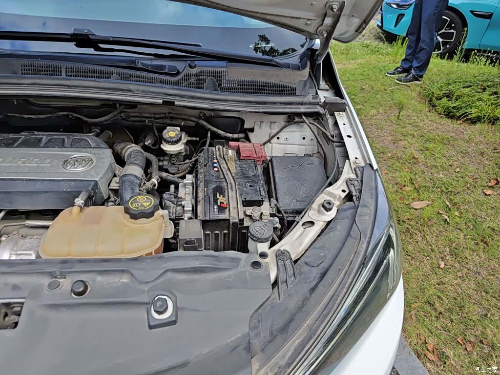 Buick Encore, 2016 24