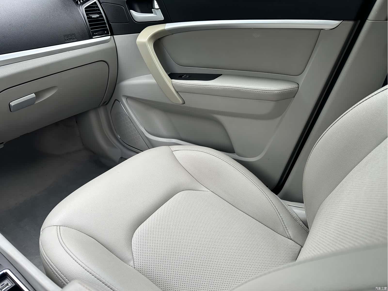 Geely Emgrand, 2015 9