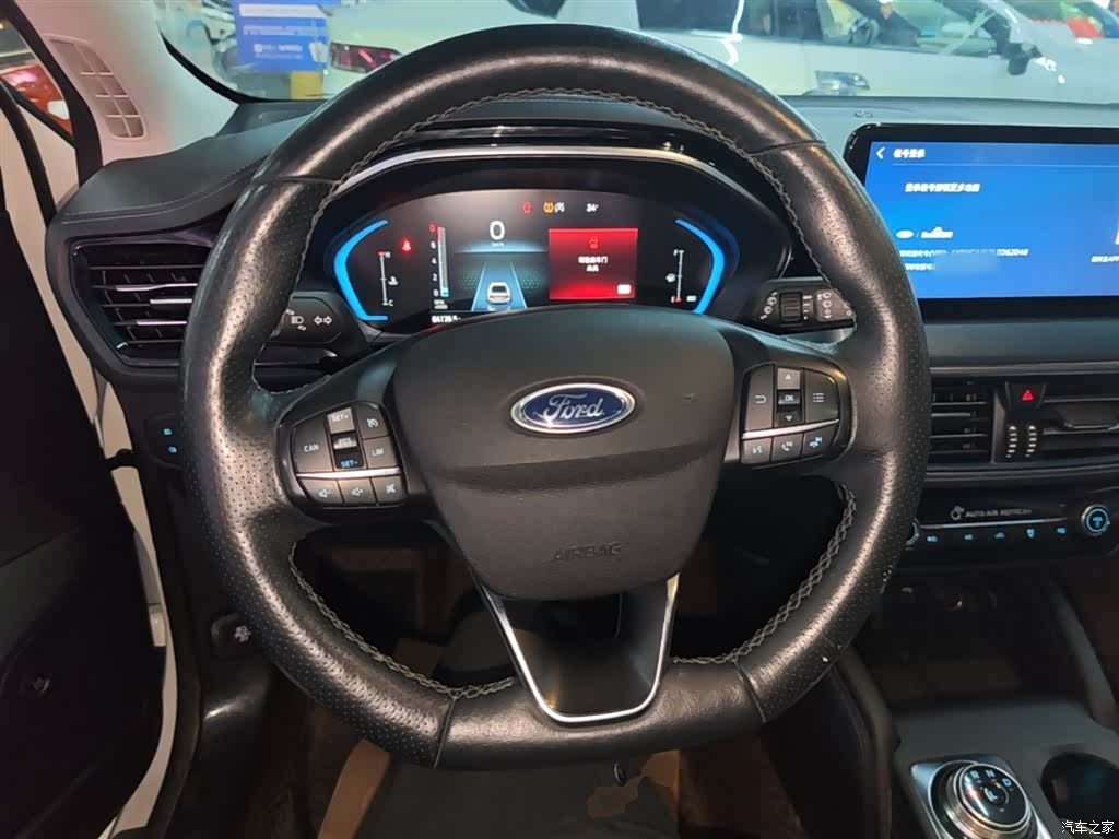 Ford Focus, 2021 11