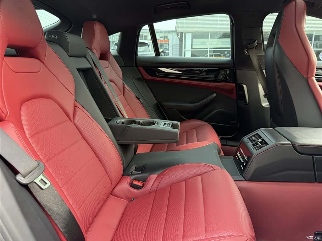 Porsche Panamera, 2024 28