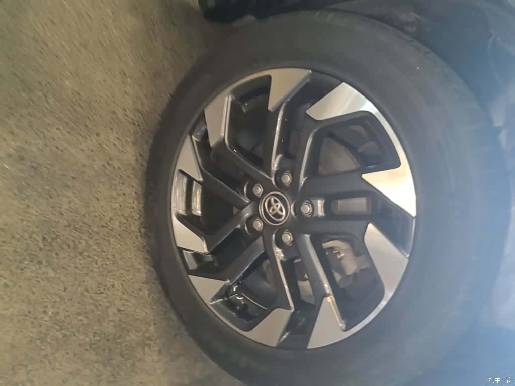 Toyota RAV4, 2017 25