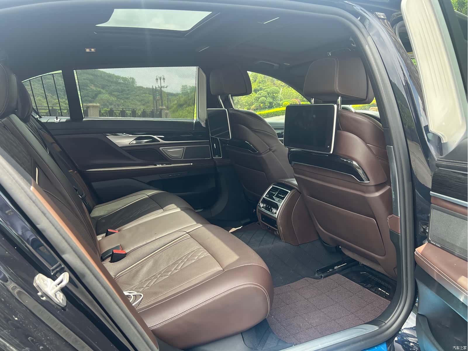 BMW 7 Series, 2018 10