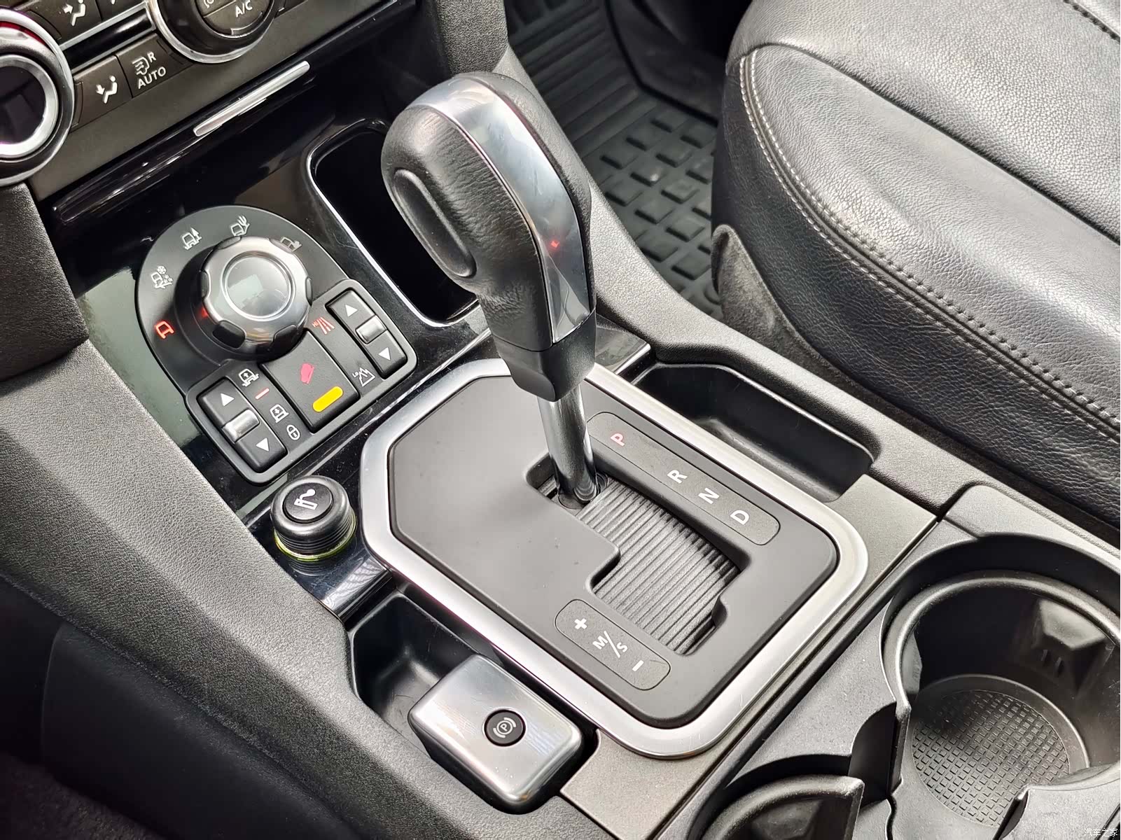 Land Rover Discovery, 2012 12