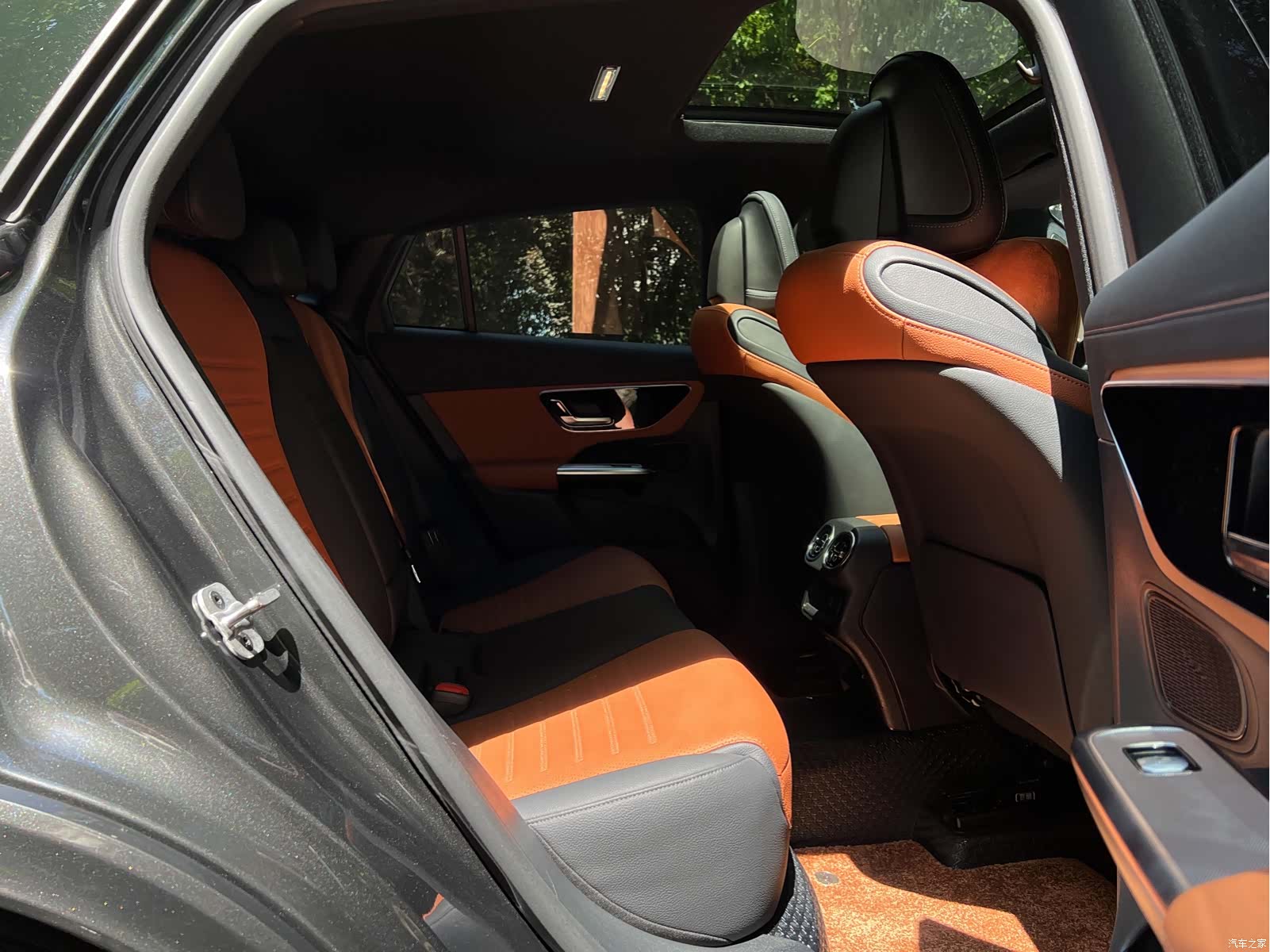 Mercedes-Benz GLC, 2025 13