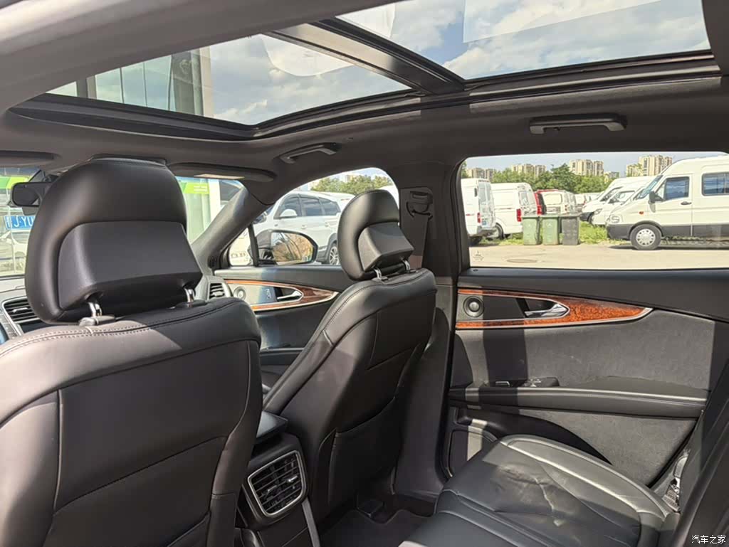 Lincoln MKX, 2018 4