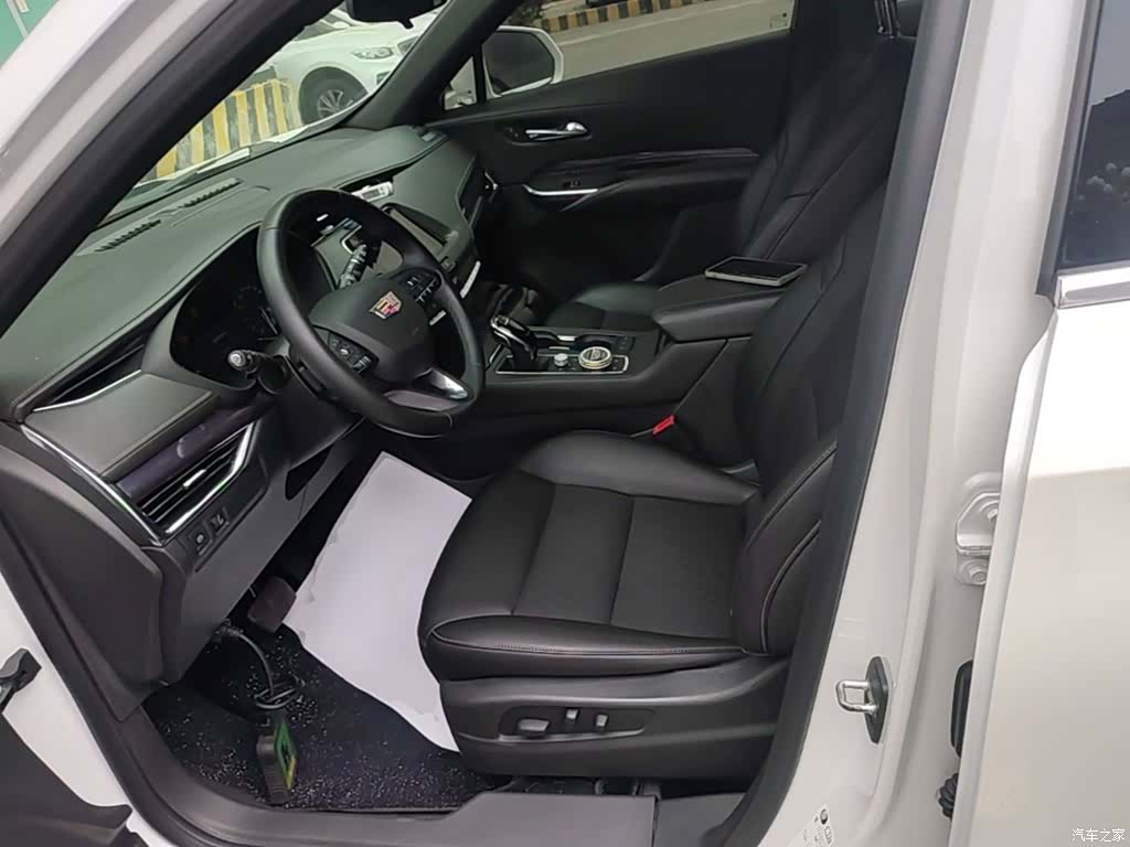 Cadillac XT4, 2021 15