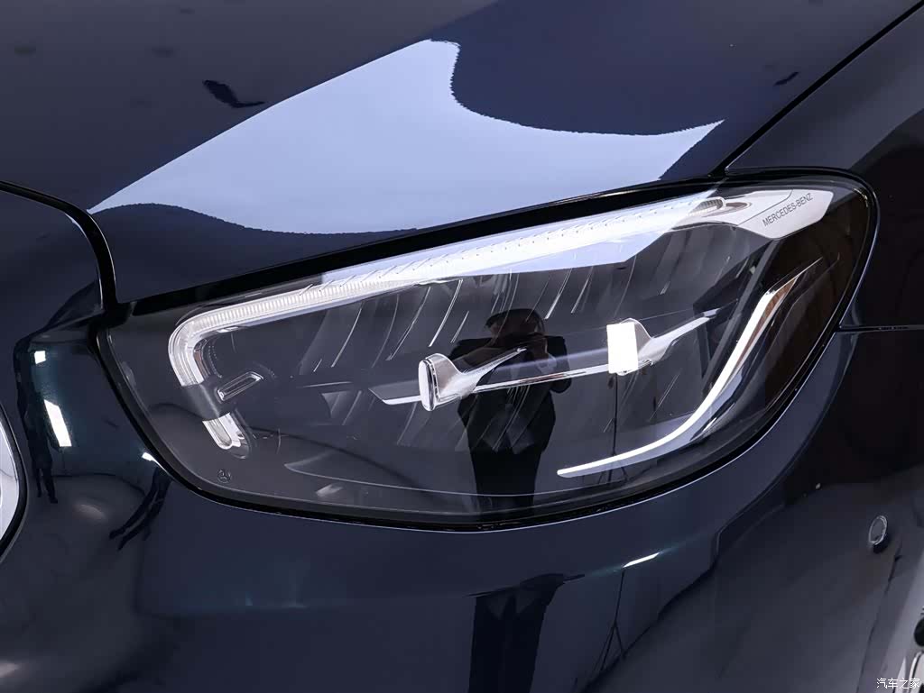 Mercedes-Benz E-Class, 2021 4