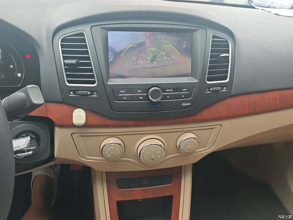 Roewe 350, 2015 13