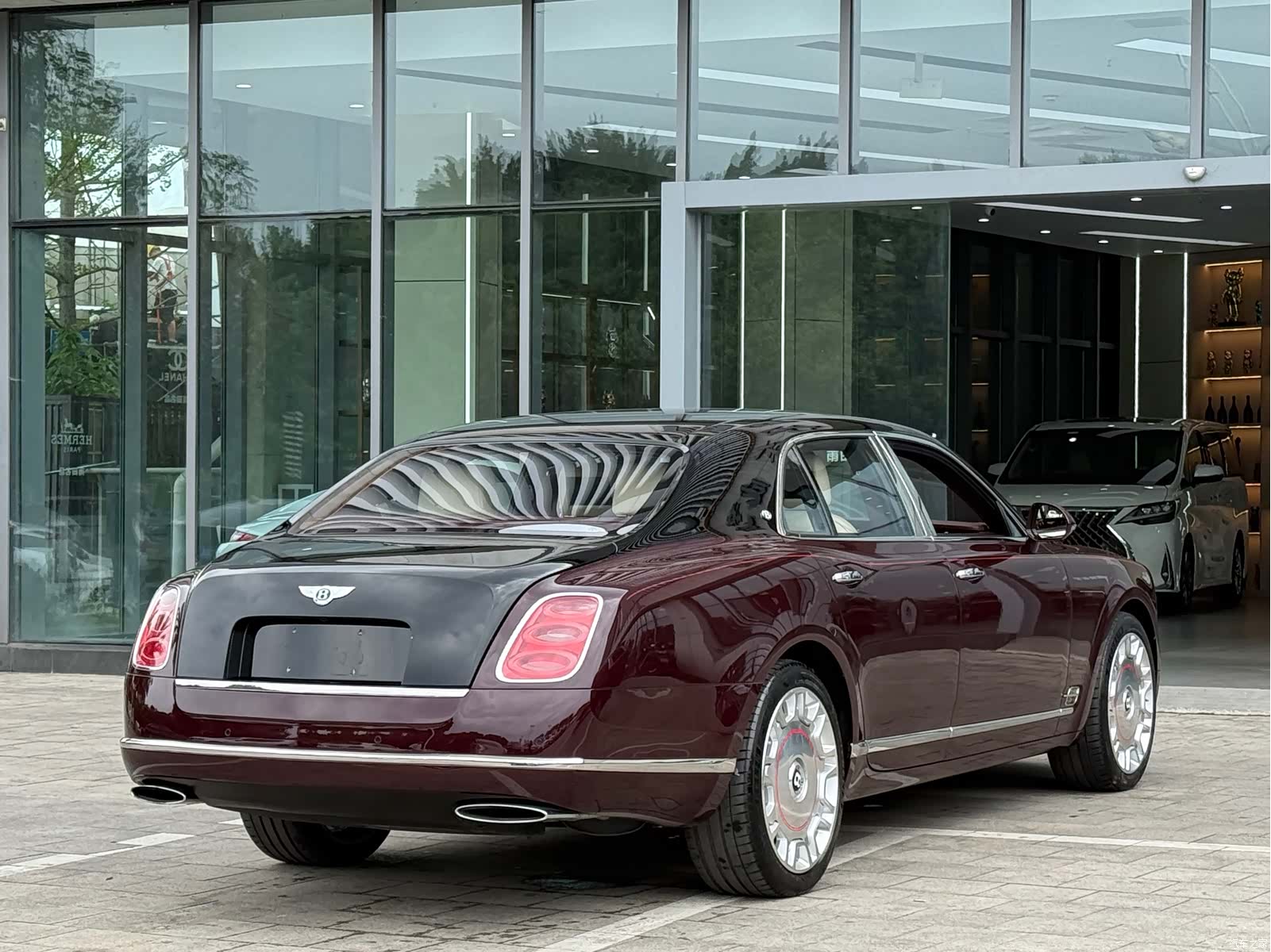 Bentley Mulsanne, 2012 19