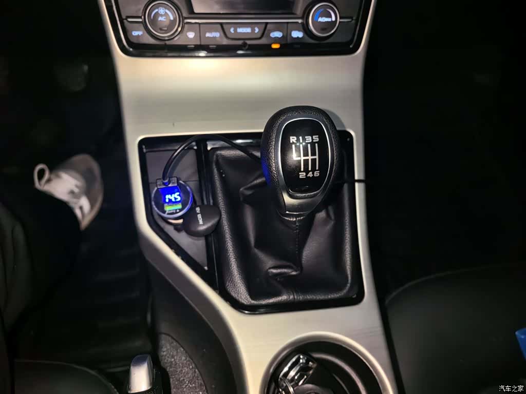 Geely Emgrand, 2017 15