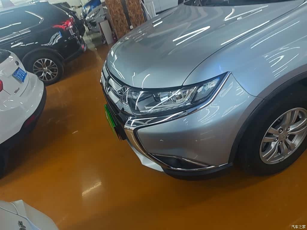 Mitsubishi Outlander, 2018 24