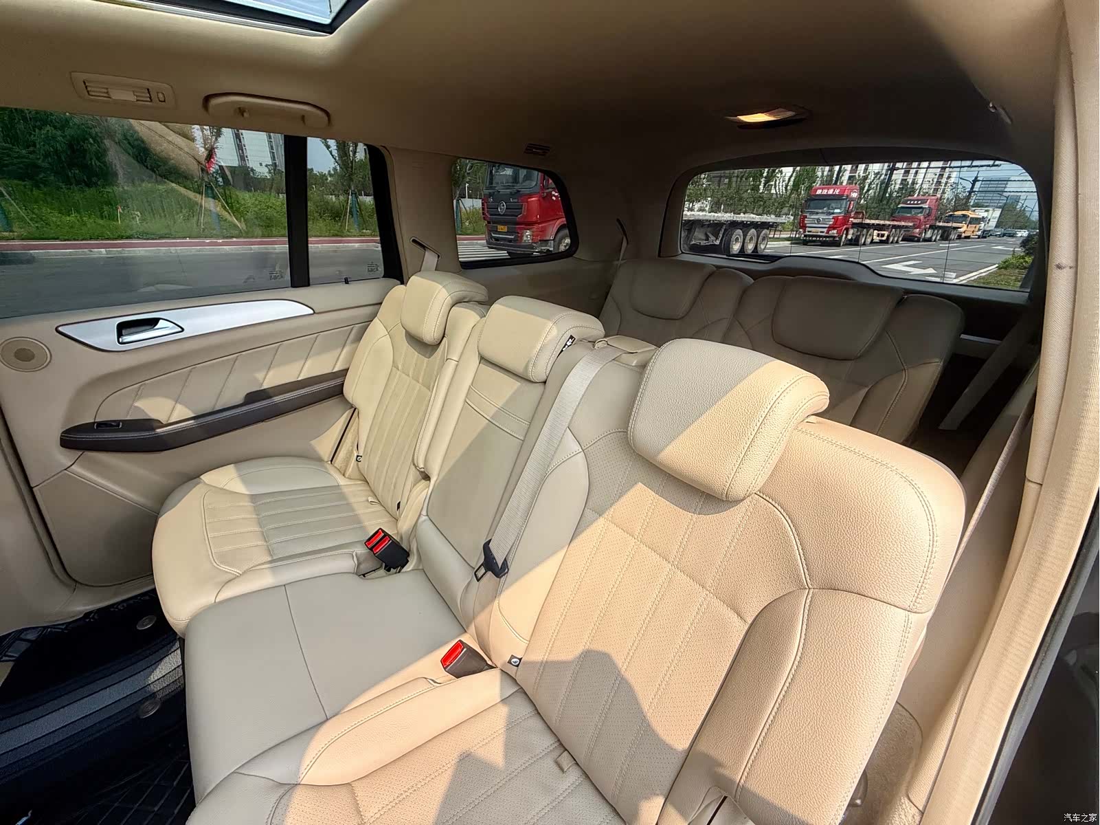 Mercedes-Benz GL-Class, 2015 12