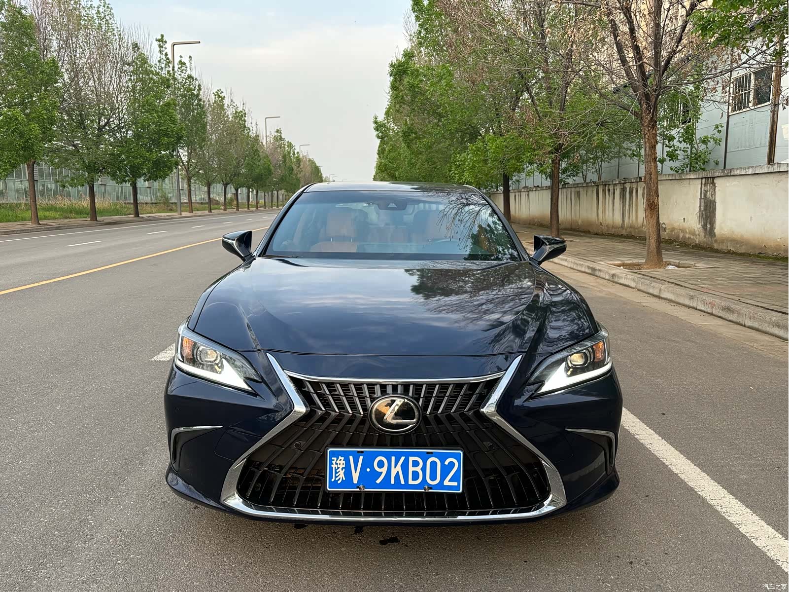 Lexus ES, 2024 3