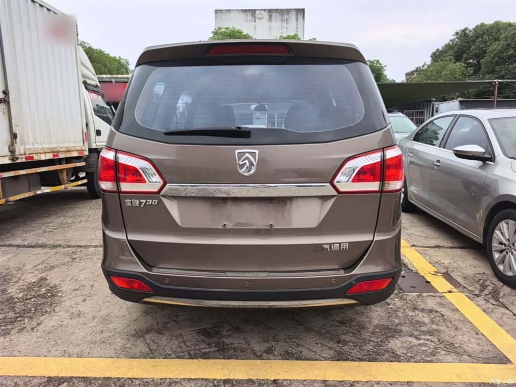 Wuling 730, 2014 6