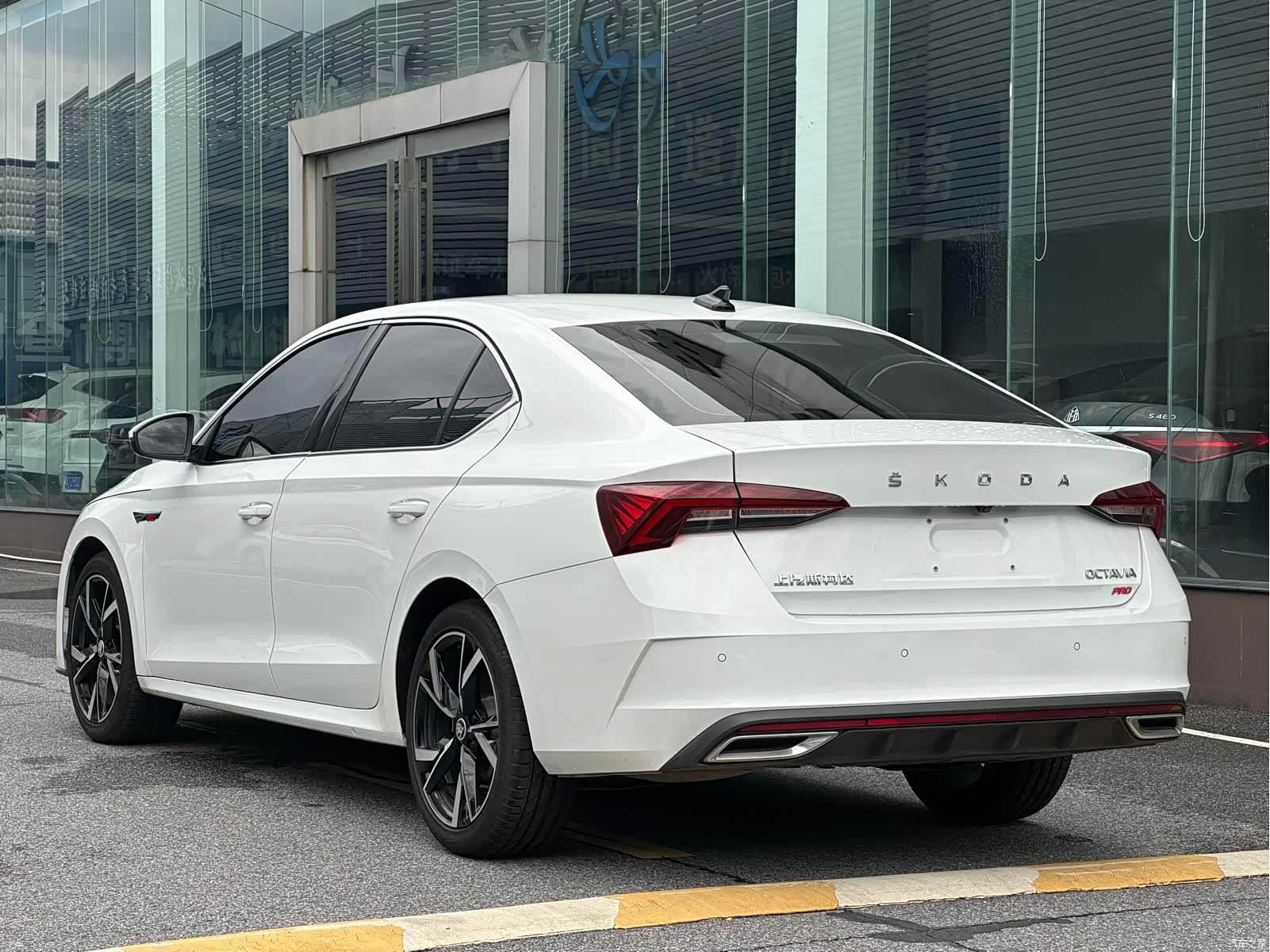Skoda Octavia, 2023 11