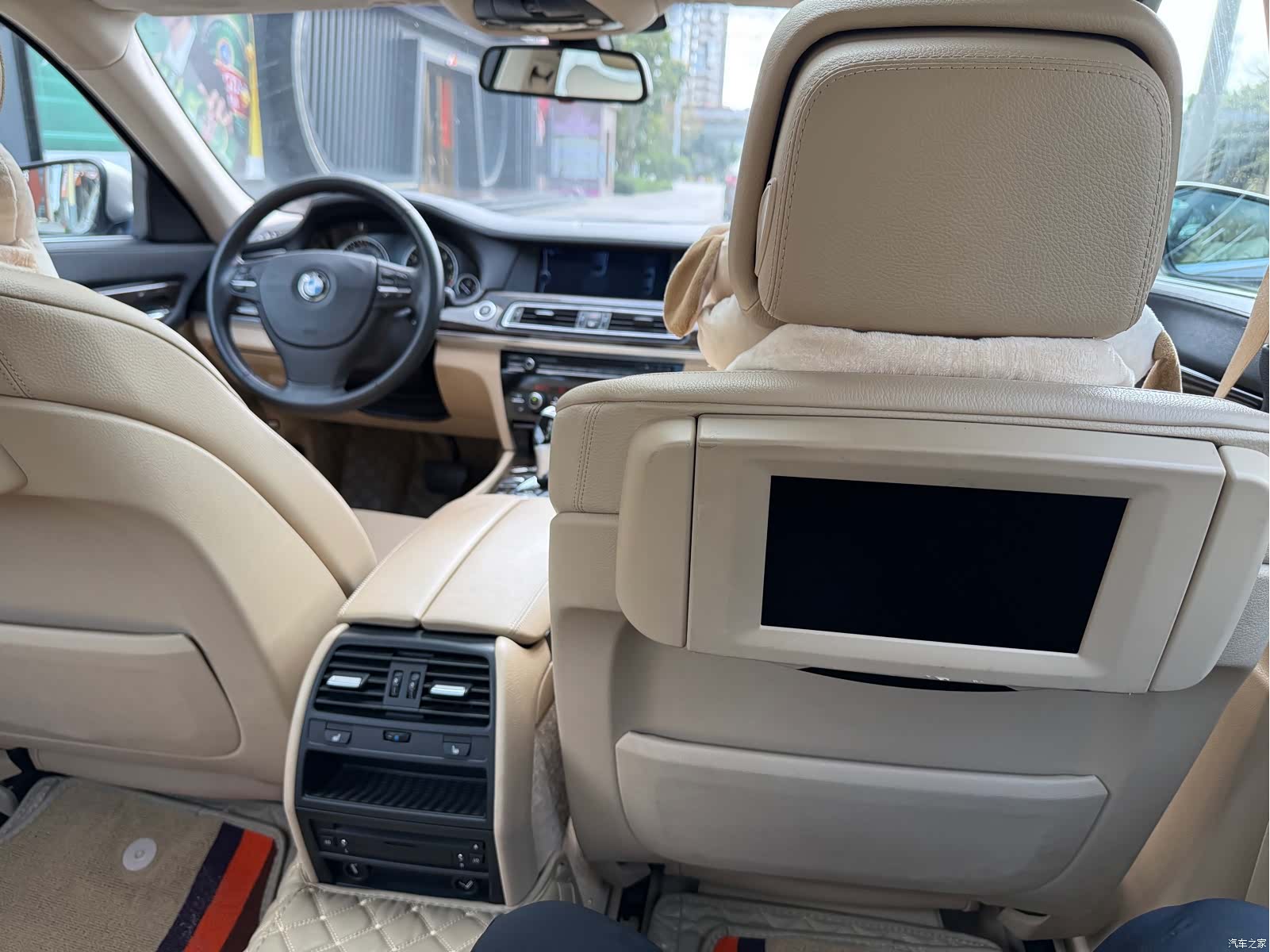 BMW 7 Series, 2011 18