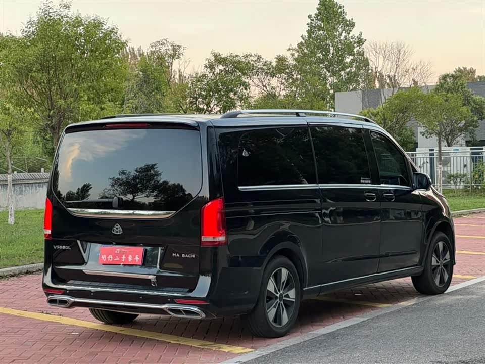 Mercedes-Benz V-class