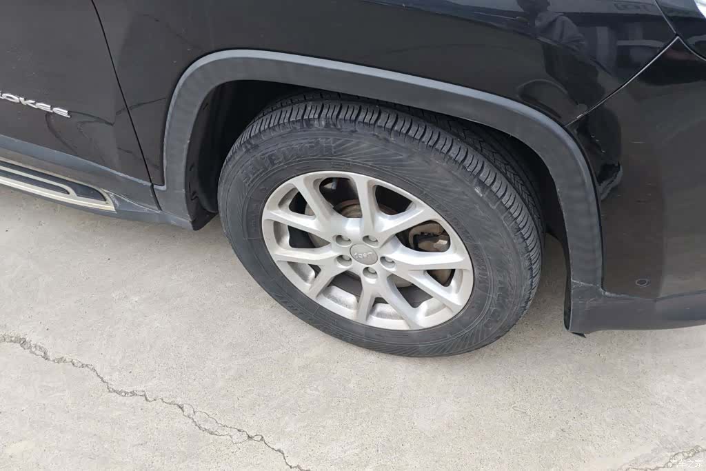 Jeep Cherokee, 2016 6
